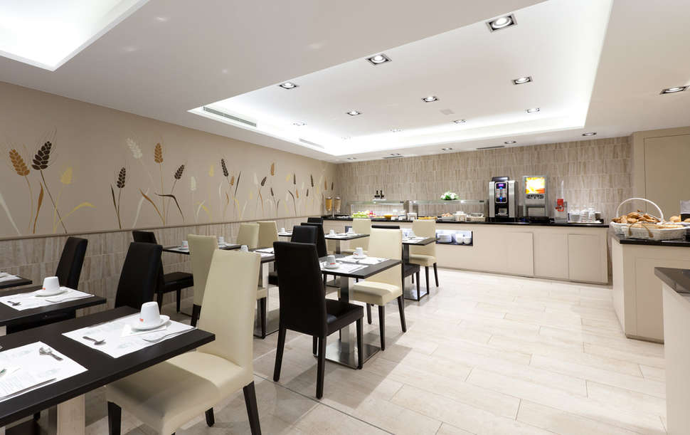 Een foto van de faciliteiten bij Hotel Santa Marta Barcelona