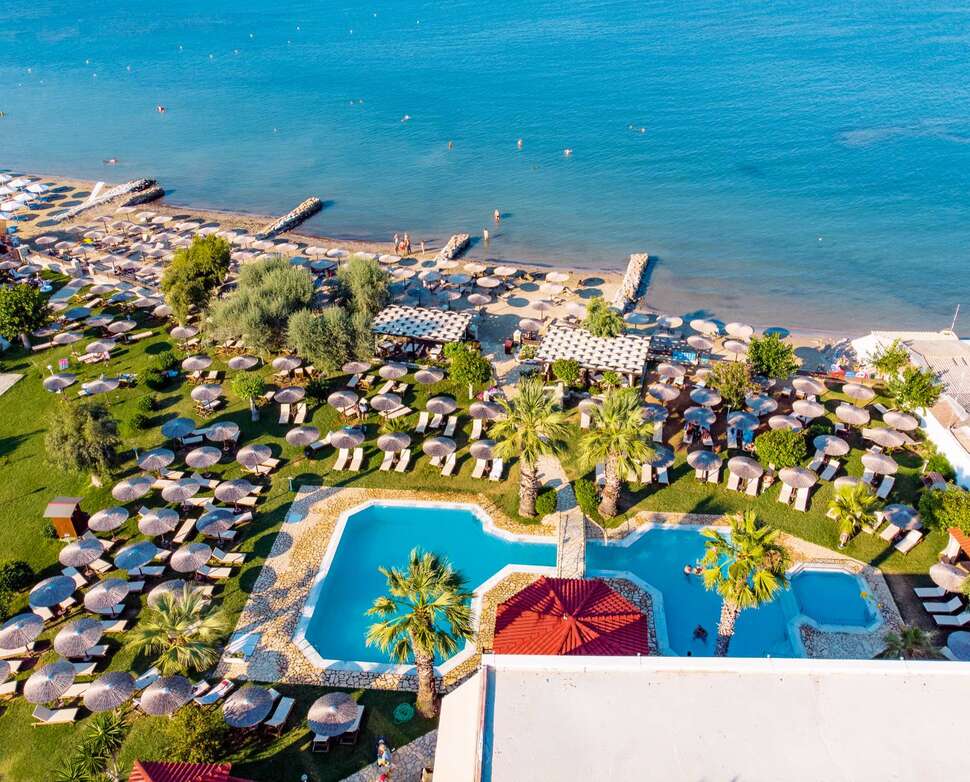 Een foto van Aparthotel Robolla Beach