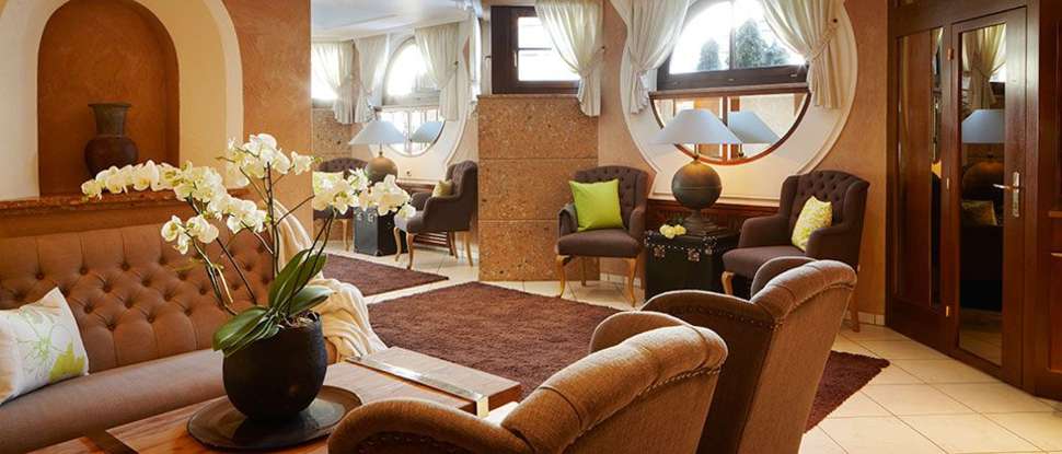 Een foto van het interieur van Hotel Chesa Monte