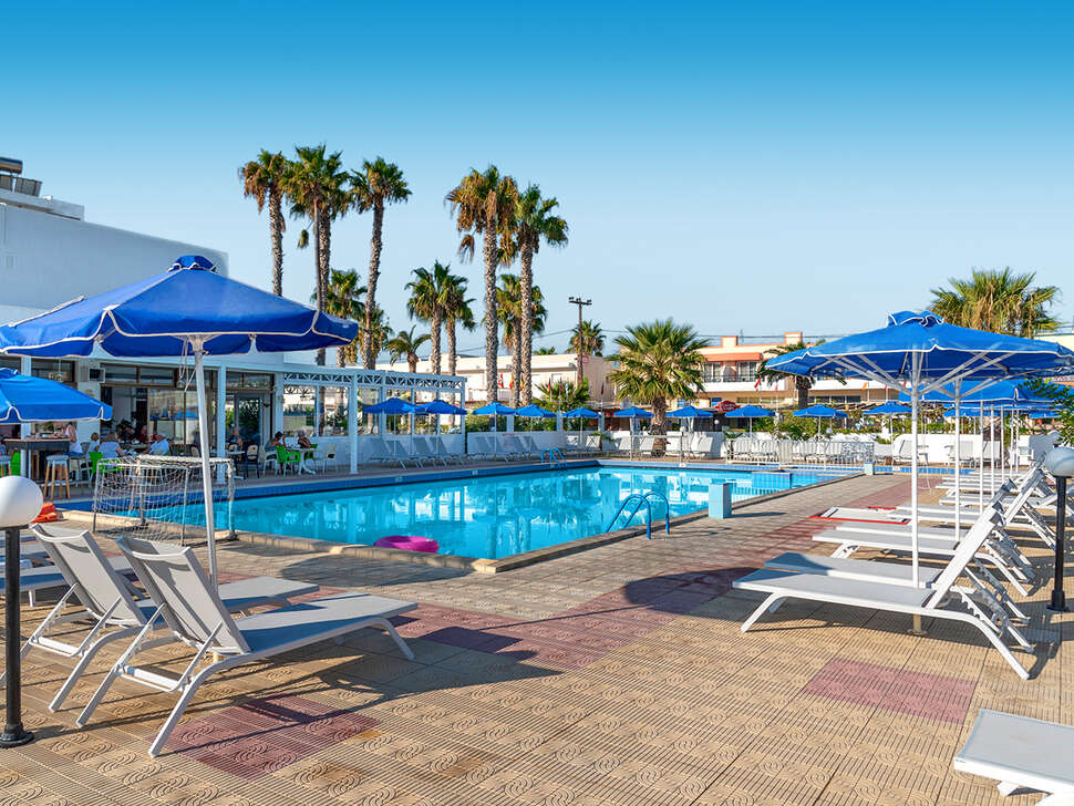Een foto van het zwembad bij Hotel Tropical Sol
