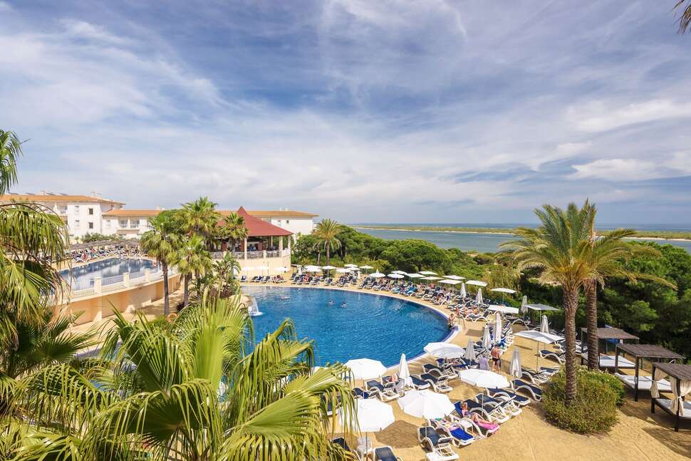 Ein Foto vom Pool im Garden Playanatural Hotel & Spa