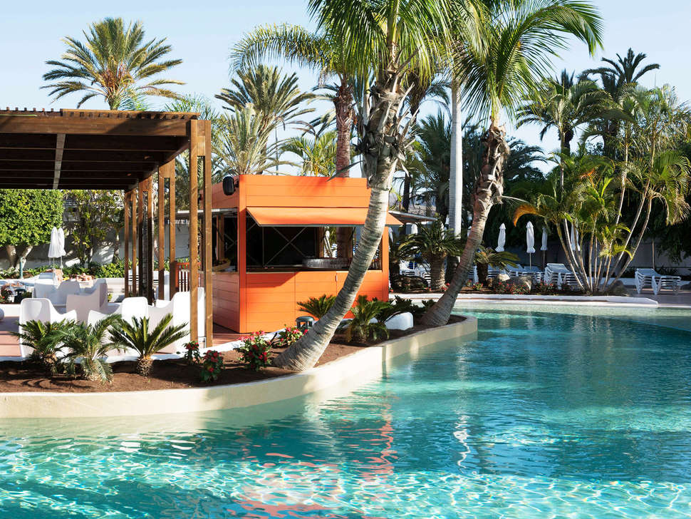 Ein Foto vom Pool im Gran Canaria Princess