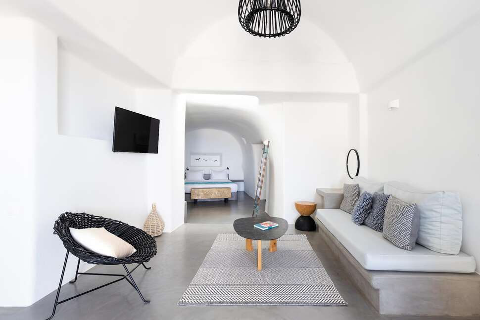 Een foto van Danae Suites Santorini