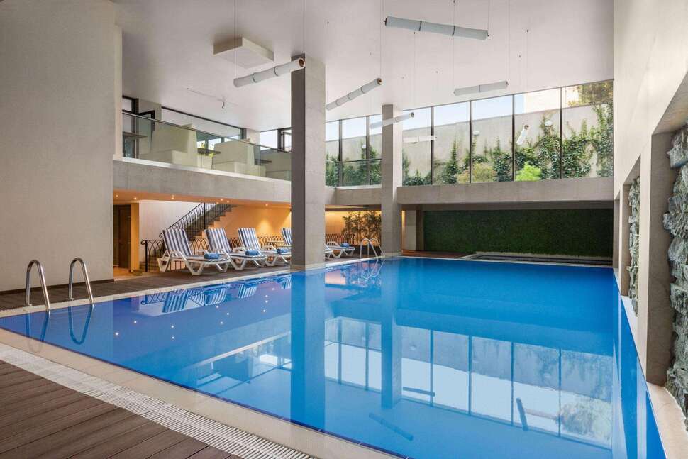 Een foto van Ramada by Wyndham Tbilisi Old City