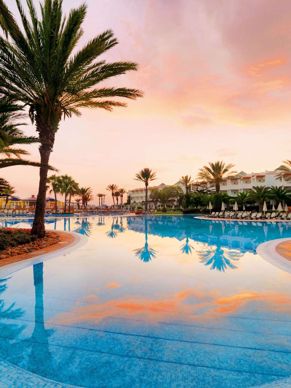 Een foto van het zwembad bij Iberostar Founty Beach