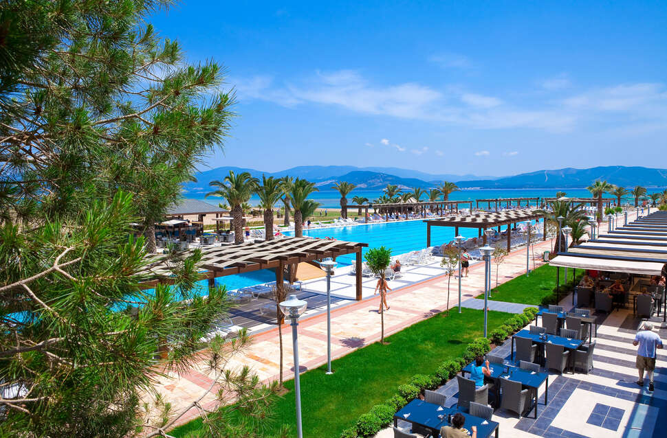 Een foto van het zwembad bij Venosa Beach Resort & Spa