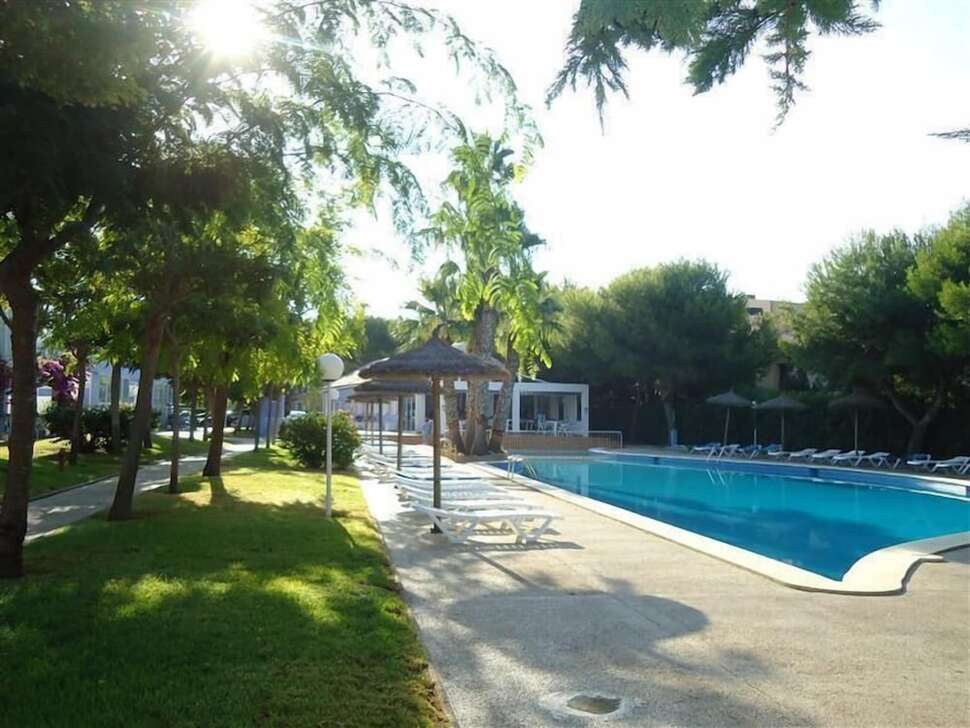 Ein Foto vom Pool im Club Ciudadela