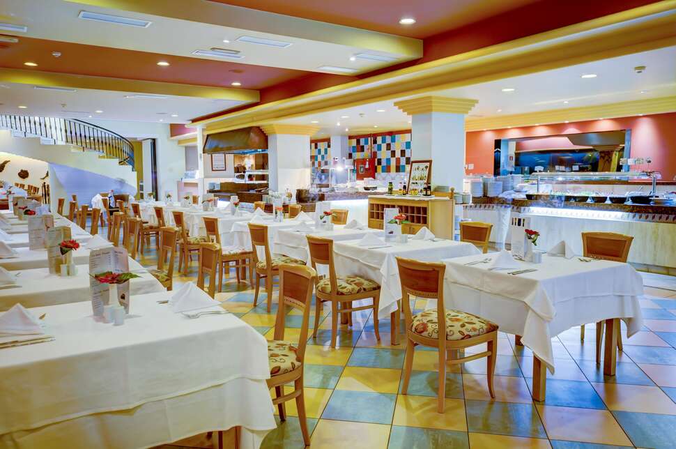 Een foto van de faciliteiten bij SBH Crystal Beach Hotel & Suites
