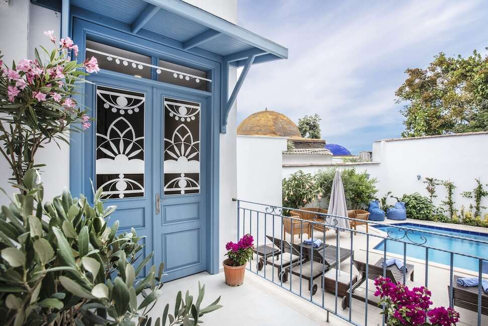 Ein Foto von der Außenansicht des Eliada Hotel
