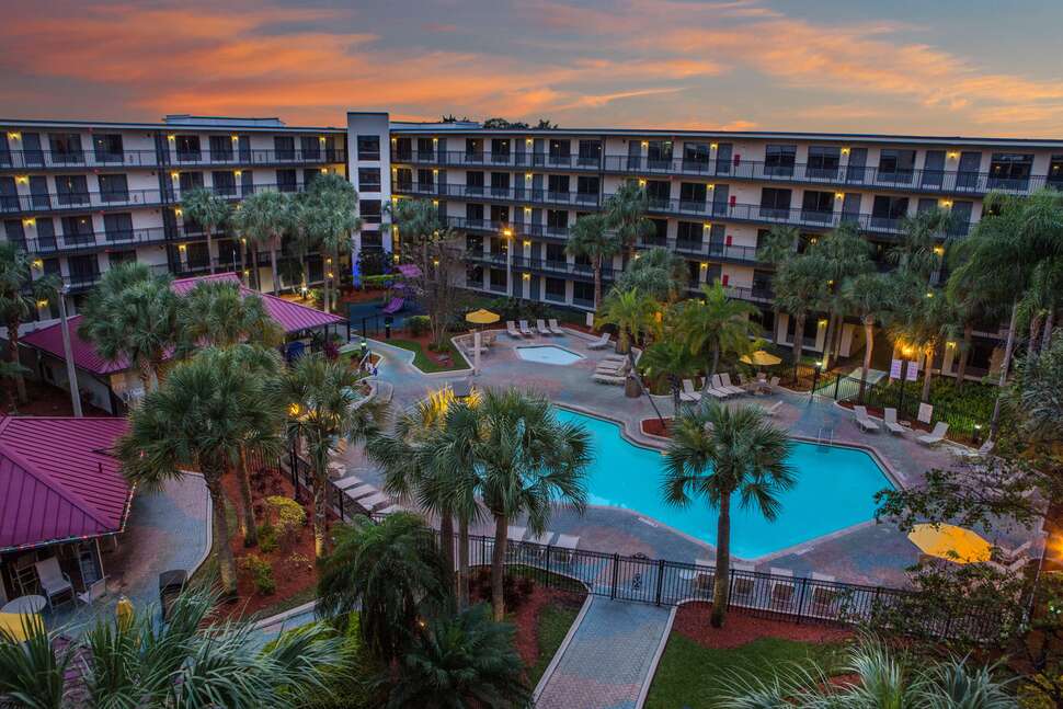 Ein Foto Staybridge Suites Orlando Royale Parc Suites