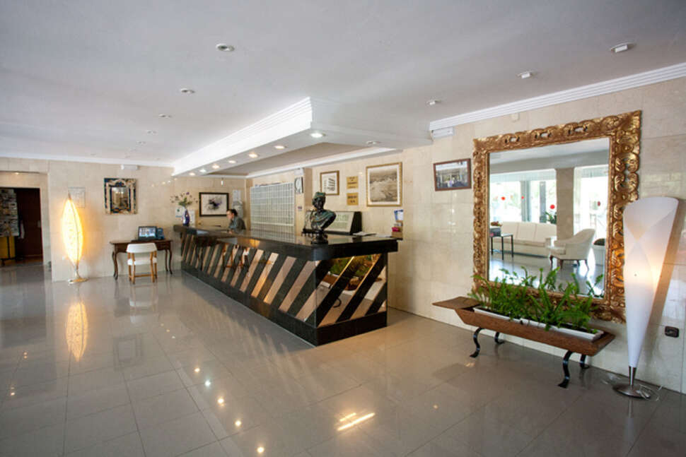 Een foto van het interieur van Bei Juan Playamar Hotel & Appartementen
