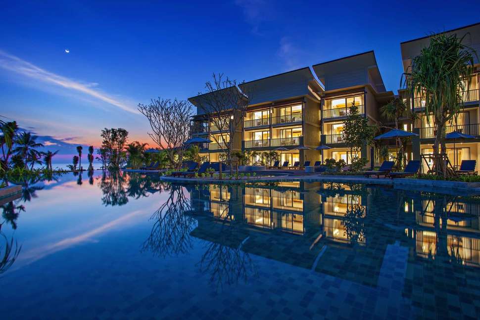 Ein Foto vom Pool im Le Meridien Khao Lak Resort & Spa