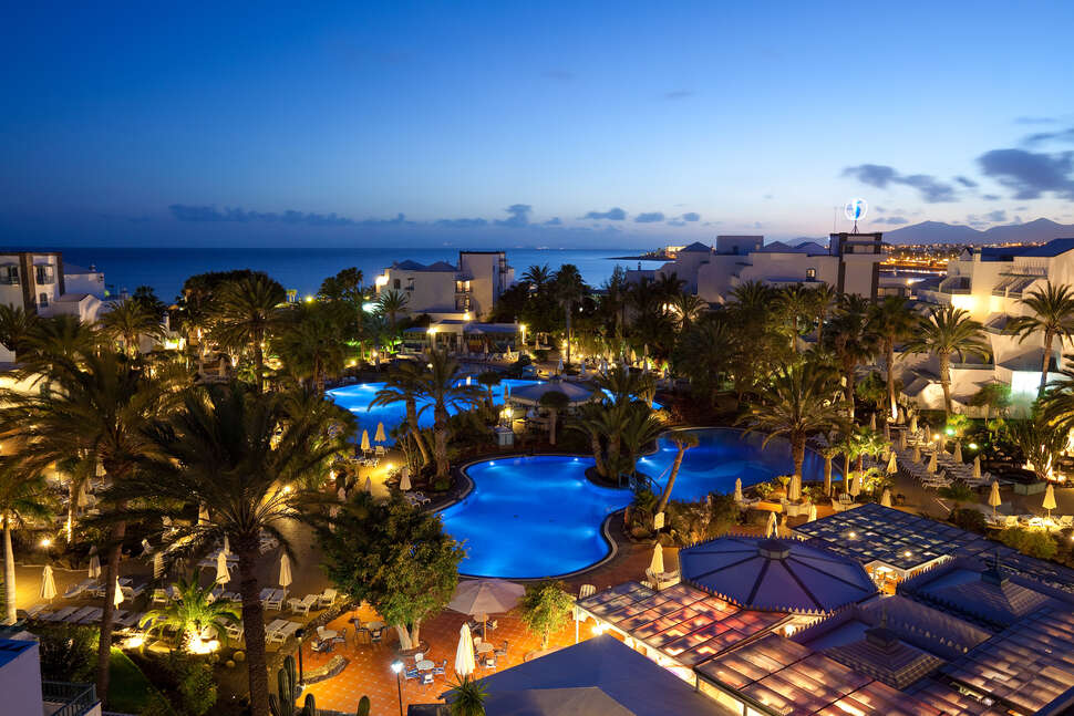 Een foto van de buitenkant van Seaside Los Jameos Playa