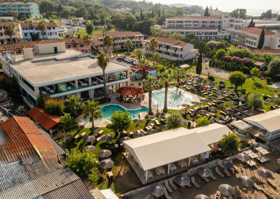 Een foto van Aparthotel Robolla Beach