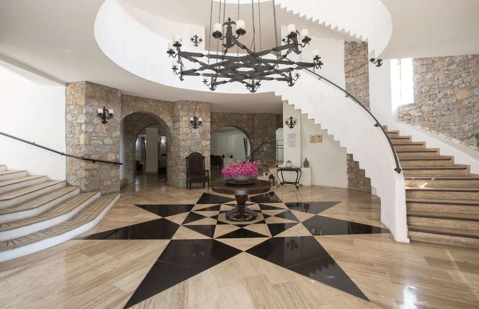 Een foto van het interieur van Hotel Marti La Perla