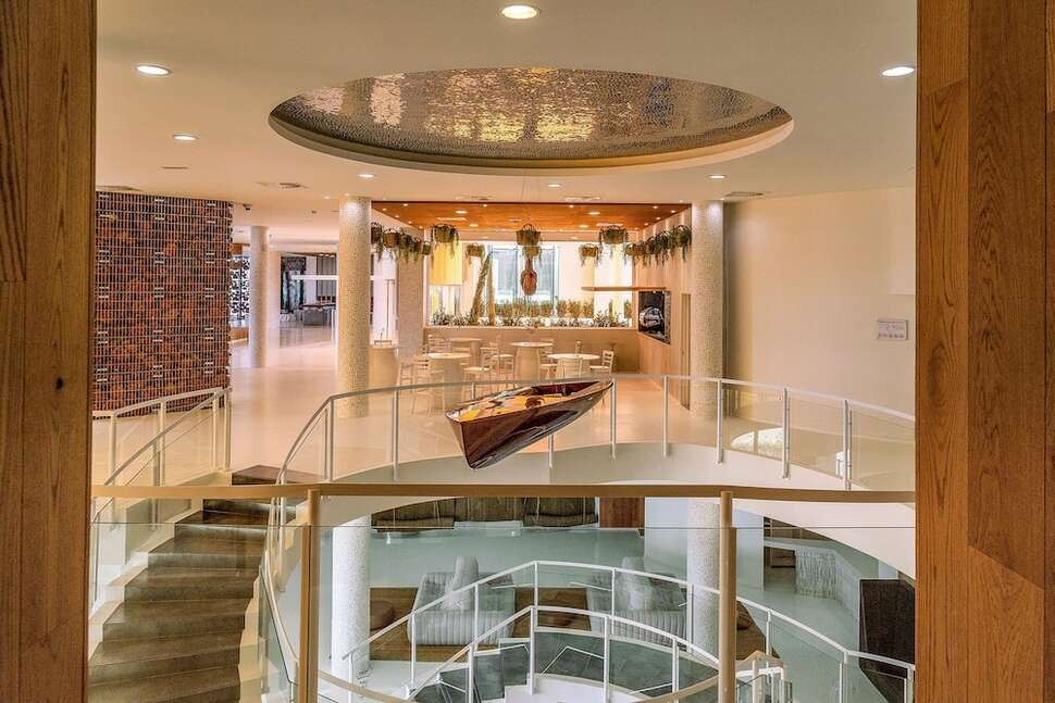 Een foto van het interieur van Higueron Hotel Malaga