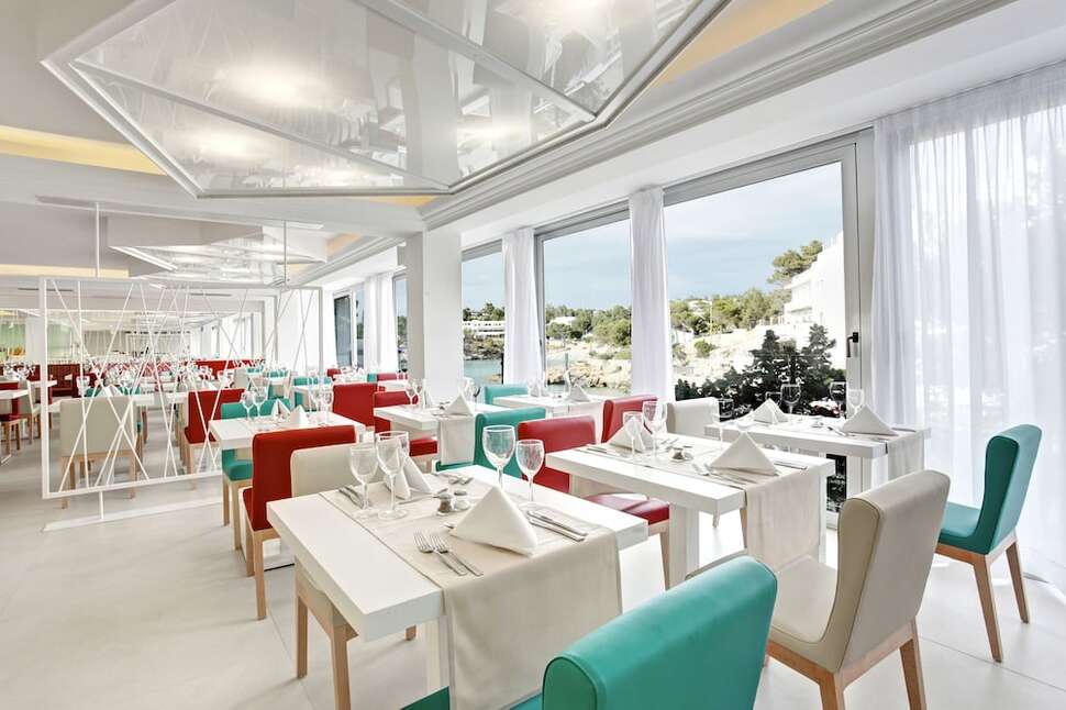 Een foto van de faciliteiten bij Grupotel Ibiza Beach Resort