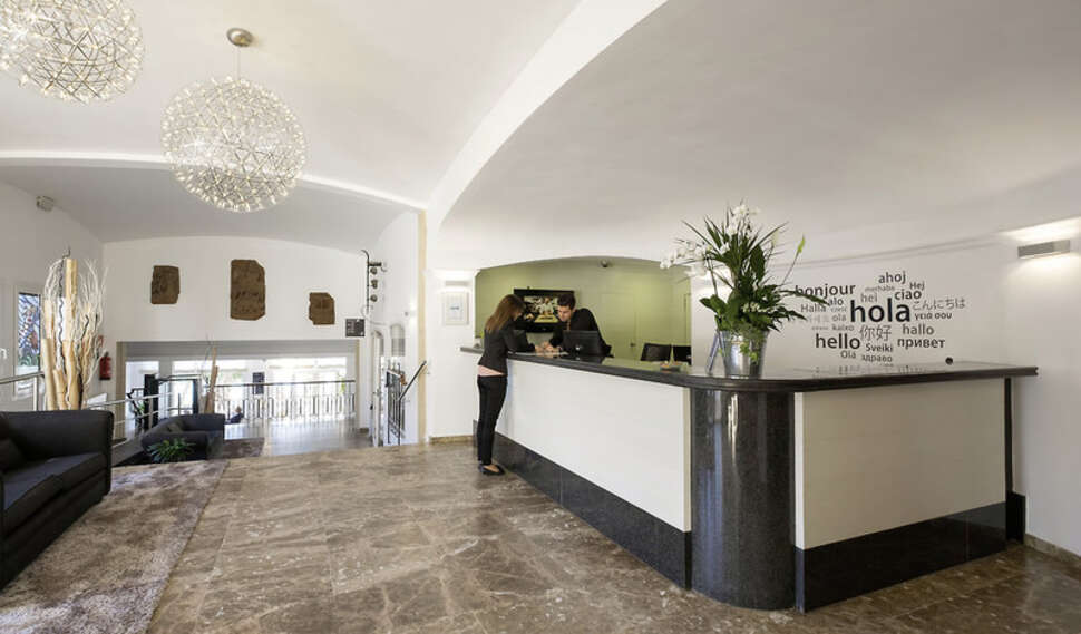 Ein Foto vom Innenbereich im Silken Park Hotel San Jorge