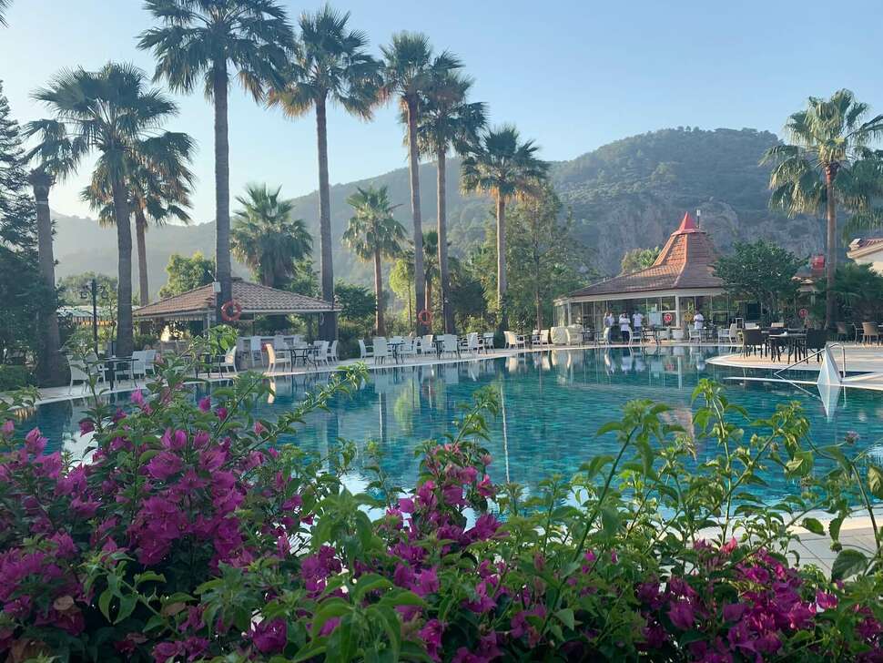 Een foto van het zwembad bij Dalyan Resort Hotel