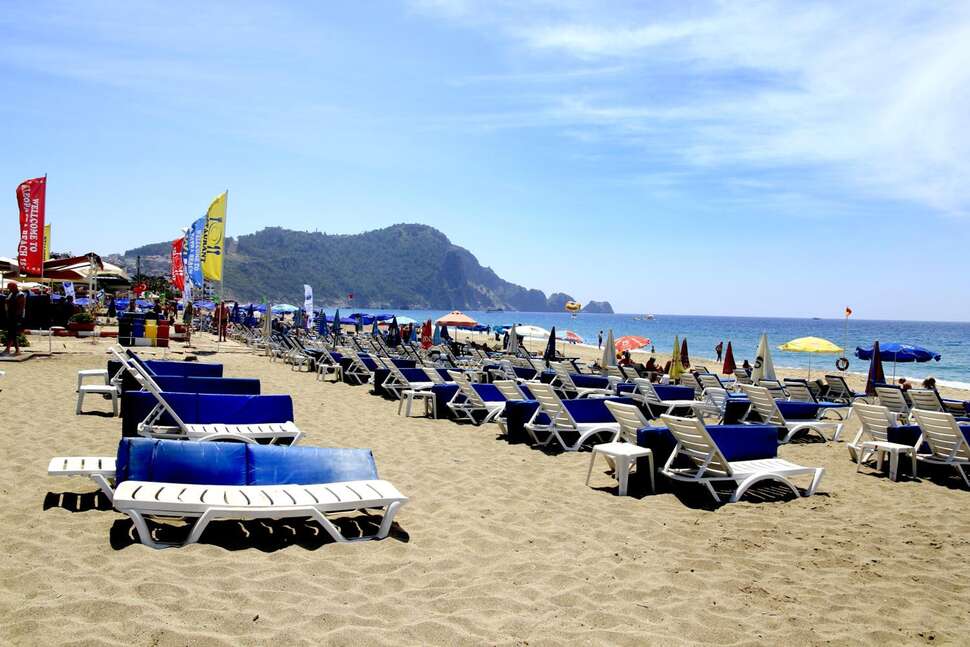 Ein Foto vom Strand beim Kleopatra Ramira Hotel