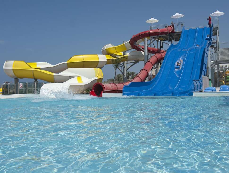 Een foto van het zwembad bij Louis Phaethon Beach