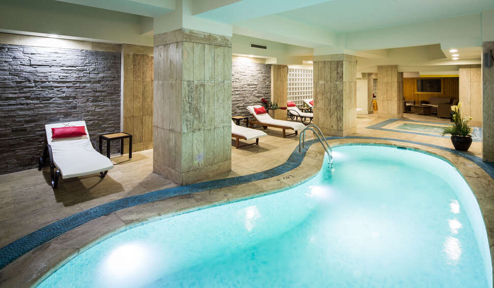 Ein Foto Orka Royal Hotel & Spa