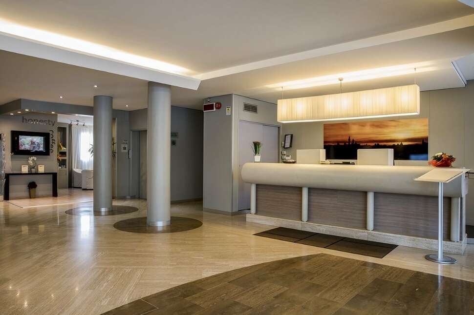 Een foto van het interieur van Hotel Executive