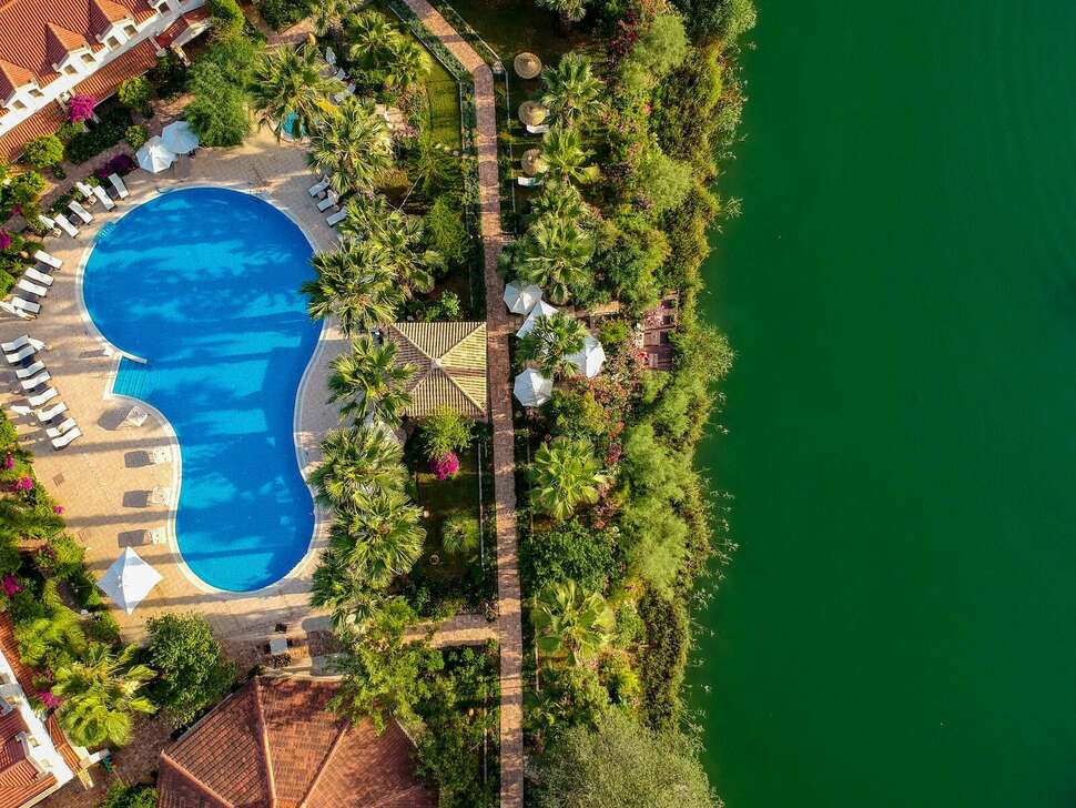 Een foto van het zwembad bij Dalyan Resort Hotel
