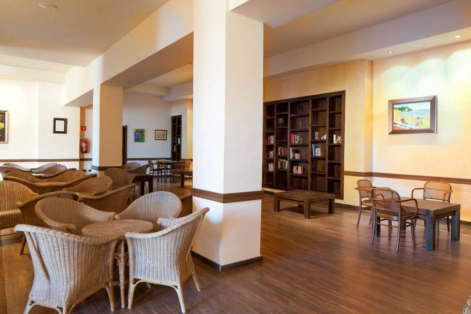 Een foto van het interieur van H-Top Caleta Palace