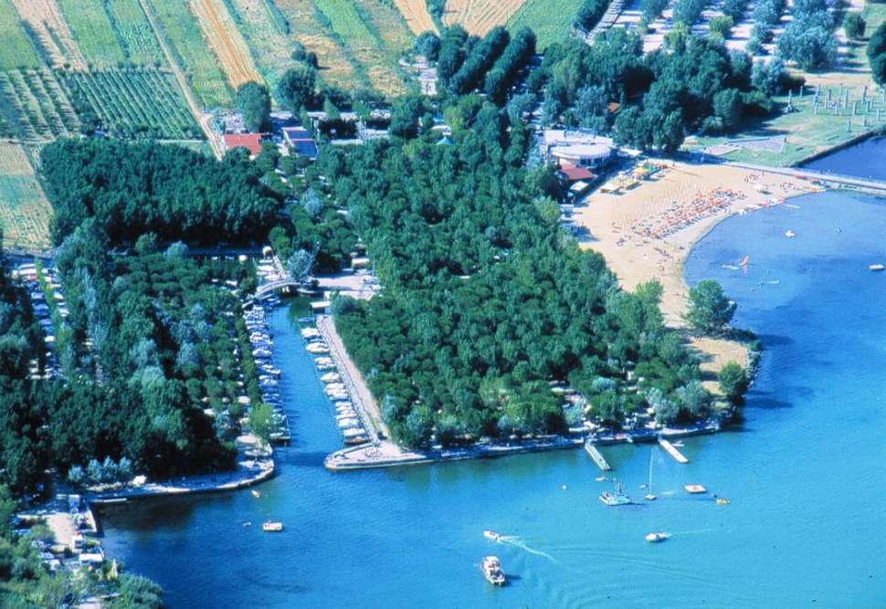 Een foto van het strand bij Camping Village Punta Navaccia