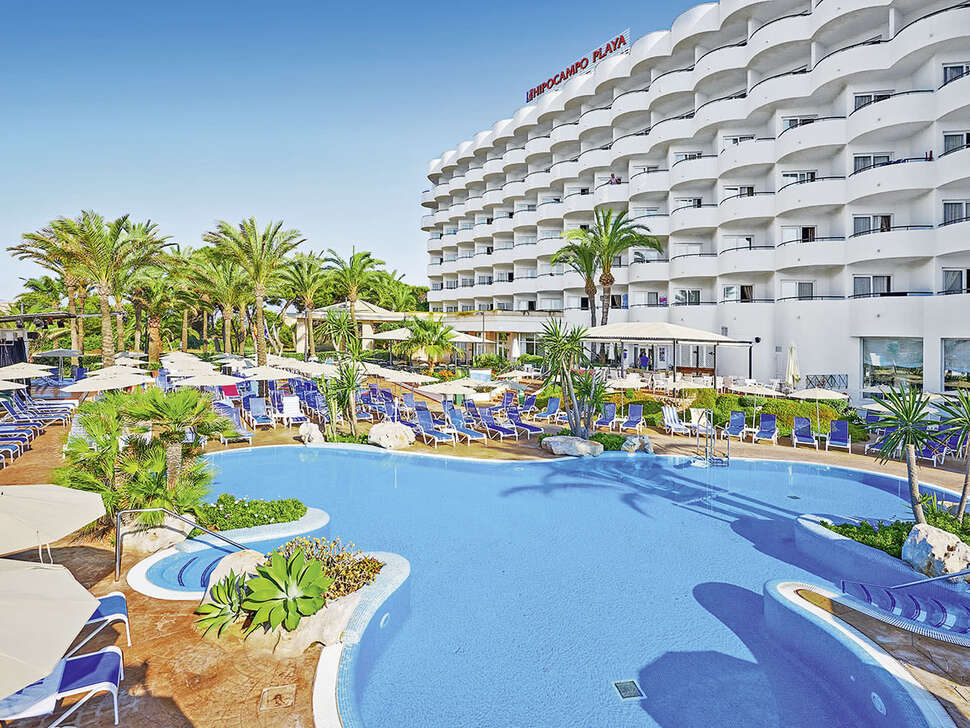 Een foto van het zwembad bij Hipotels Hipocampo Playa