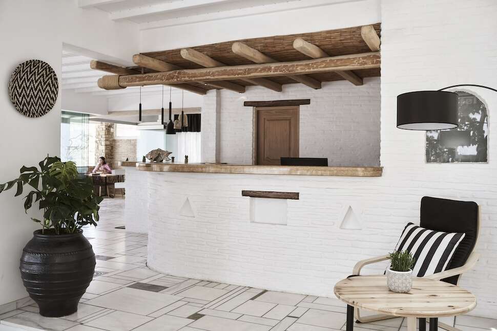 Een foto van Mr & Mrs White Mykonos
