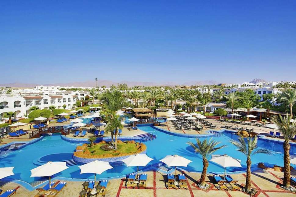 Een foto van het zwembad bij Jaz Sharm Dreams Resort