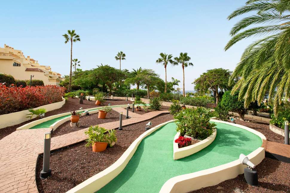 Een foto van de faciliteiten bij Ramada Residences by Wyndham Costa Adeje