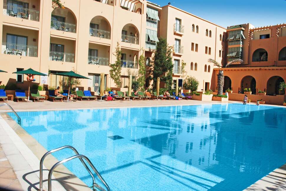 Ein Foto vom Pool im Alhambra Thalasso
