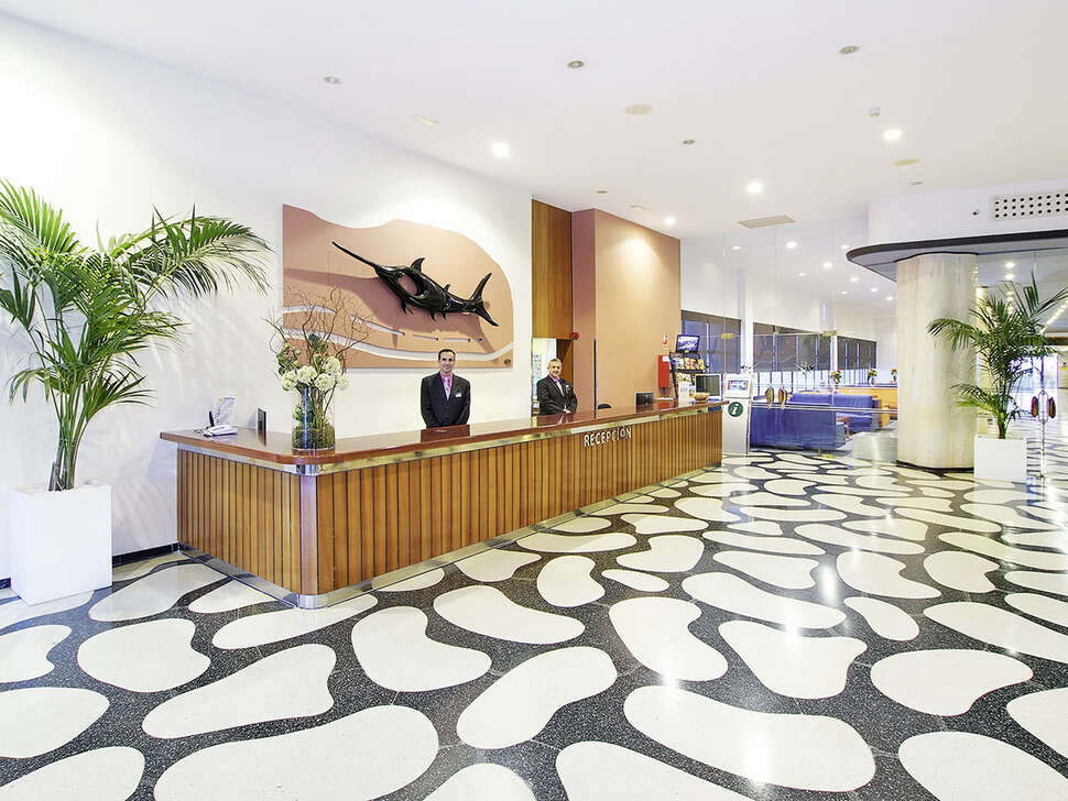 Een foto van het interieur van Hotel Pez Espada