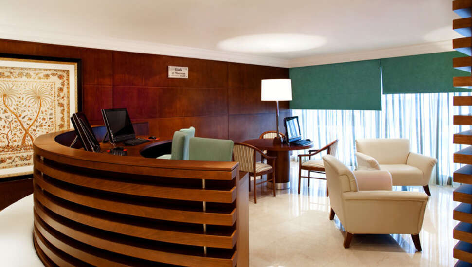 Een foto van het interieur van Sheraton Khalidiya Hotel