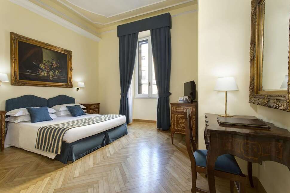 Ein Foto Golden Tulip Rome Piram