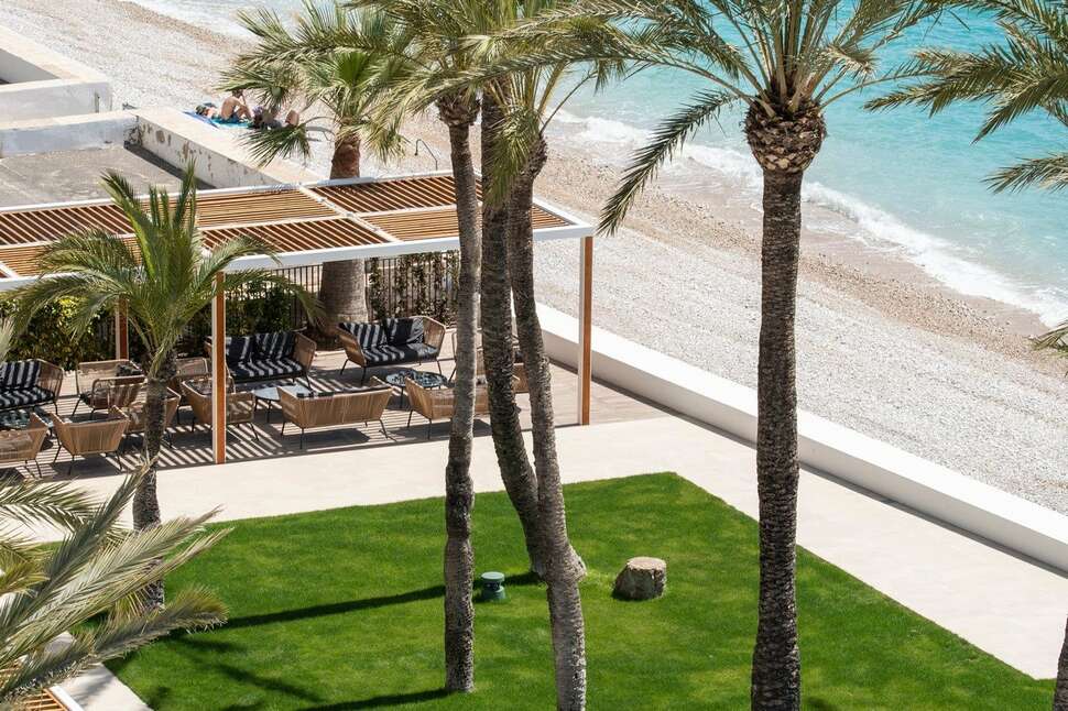 Een foto van het terras bij Hotel Cap Negret