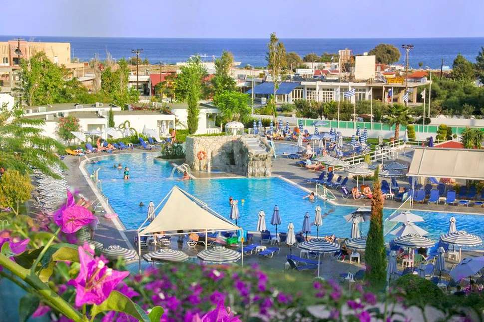 Een foto van een overzicht van Sun Palace Hotel