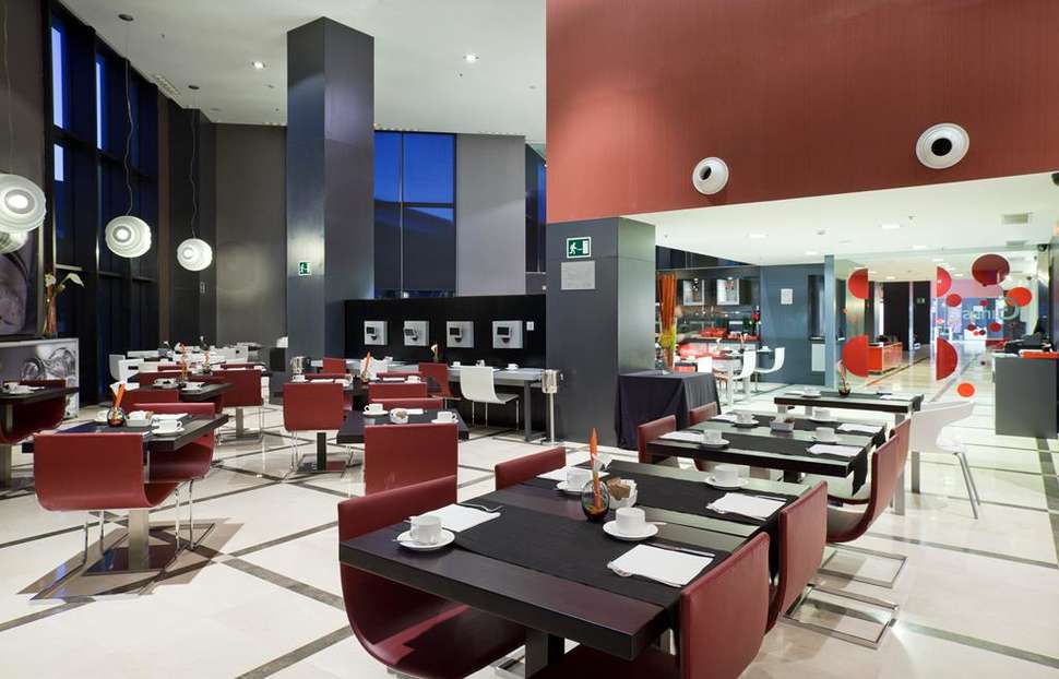 Een foto van de faciliteiten bij Hotel Ilunion Aqua 4