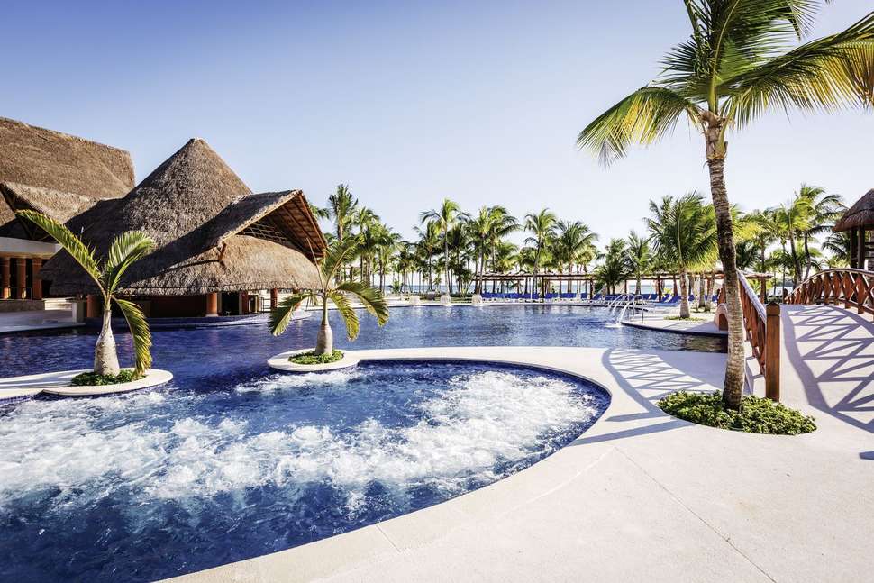 Ein Foto Barcelo Maya Tropical & Colonial