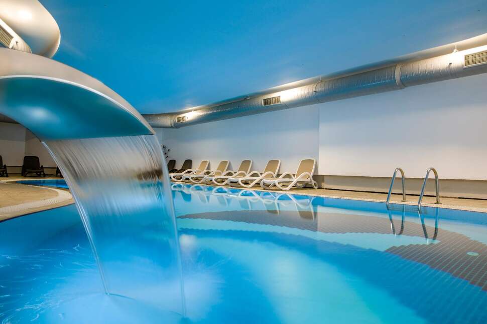 Ein Foto Blue Bay Platinum
