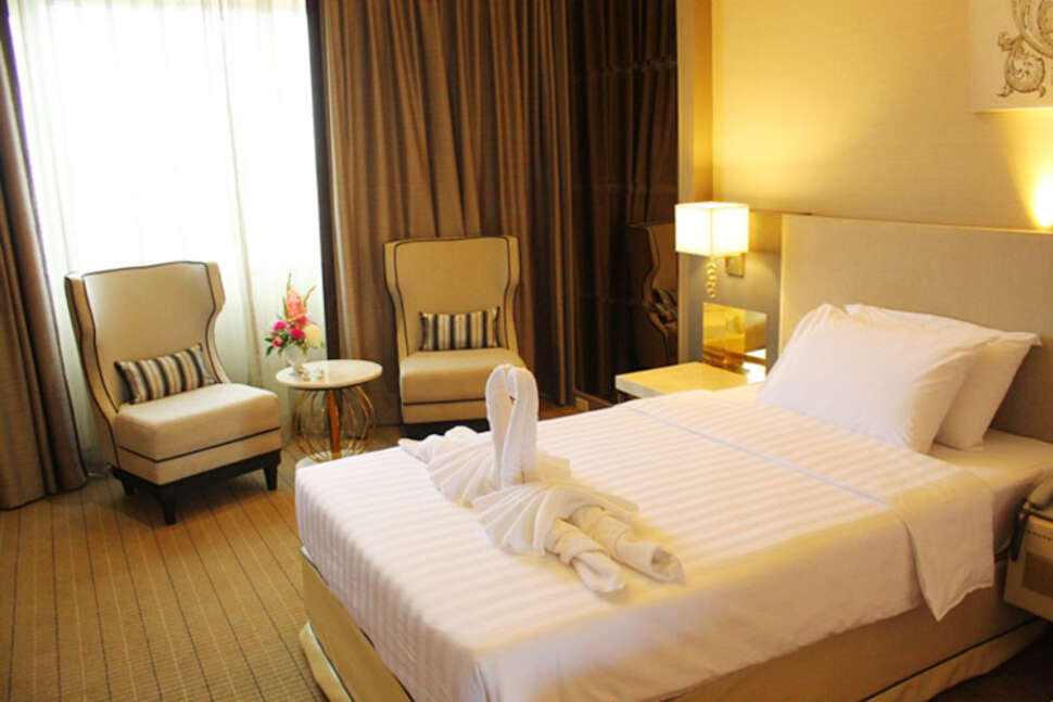 Ein Foto Royal Benja Hotel