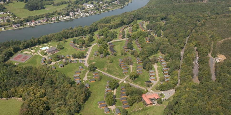 Een foto van de buitenkant van Vakantiepark Vallee Les Etoiles