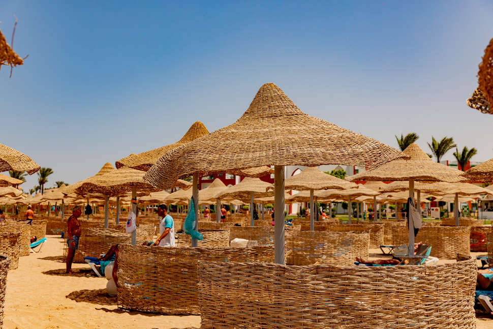 Een foto van het strand bij Sunrise Garden Beach Resort
