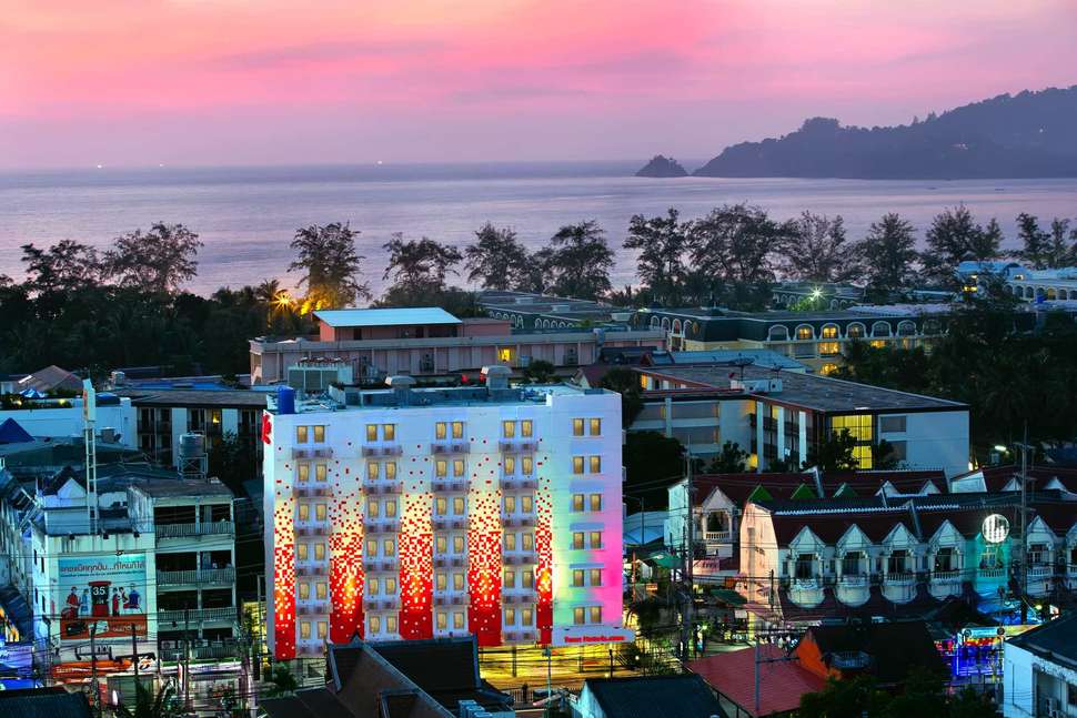 Een foto van Red Planet Patong