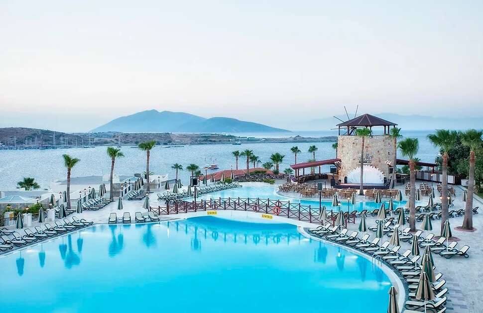 Een foto van het zwembad bij Selectum Colours Bodrum