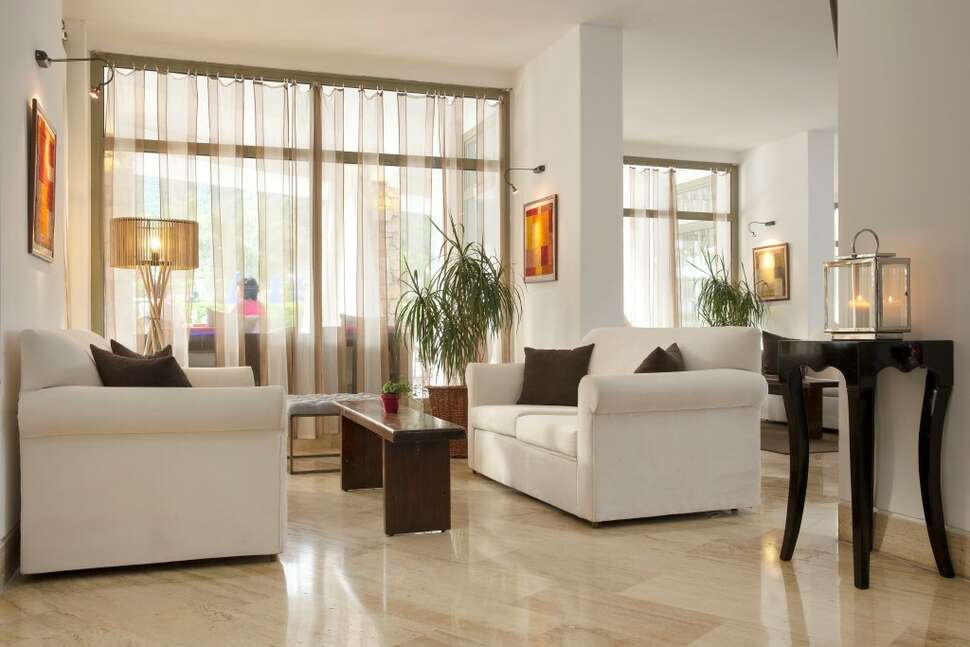 Een foto van het interieur van Hotel Marti La Perla