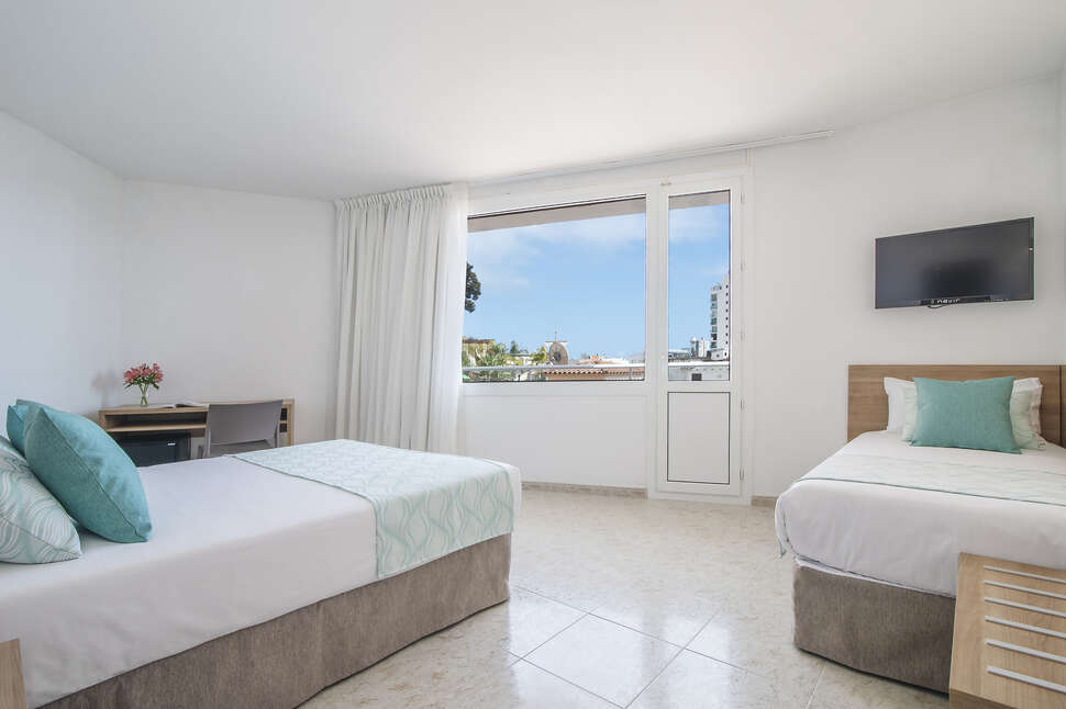 Ein Foto Hotel Lloret Santa Rosa